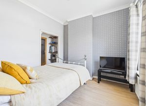 Bedroom- click for photo gallery